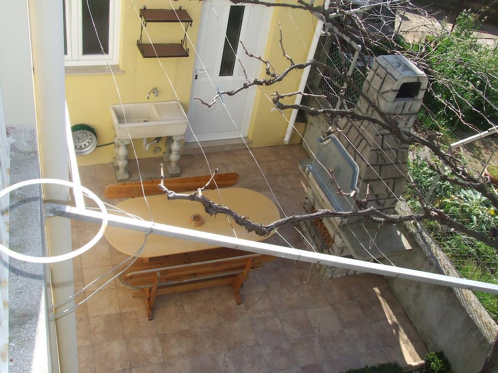 Singa Apartment