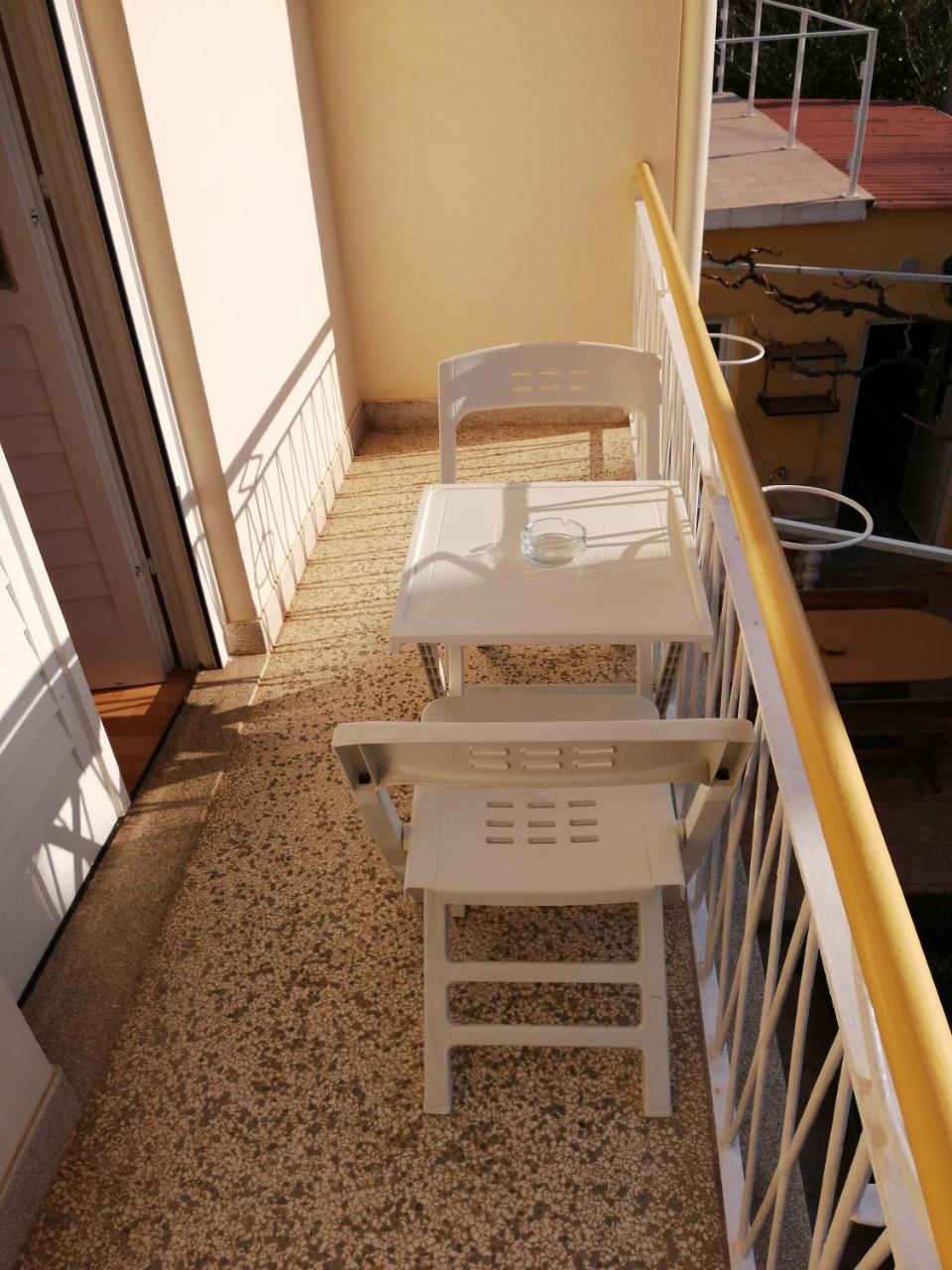 Singa Apartment *