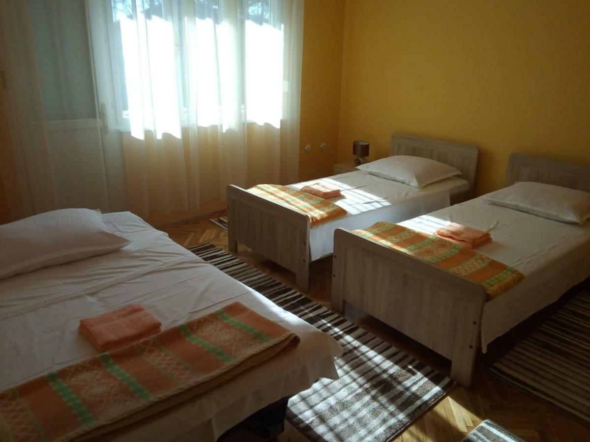 Singa Apartment *
